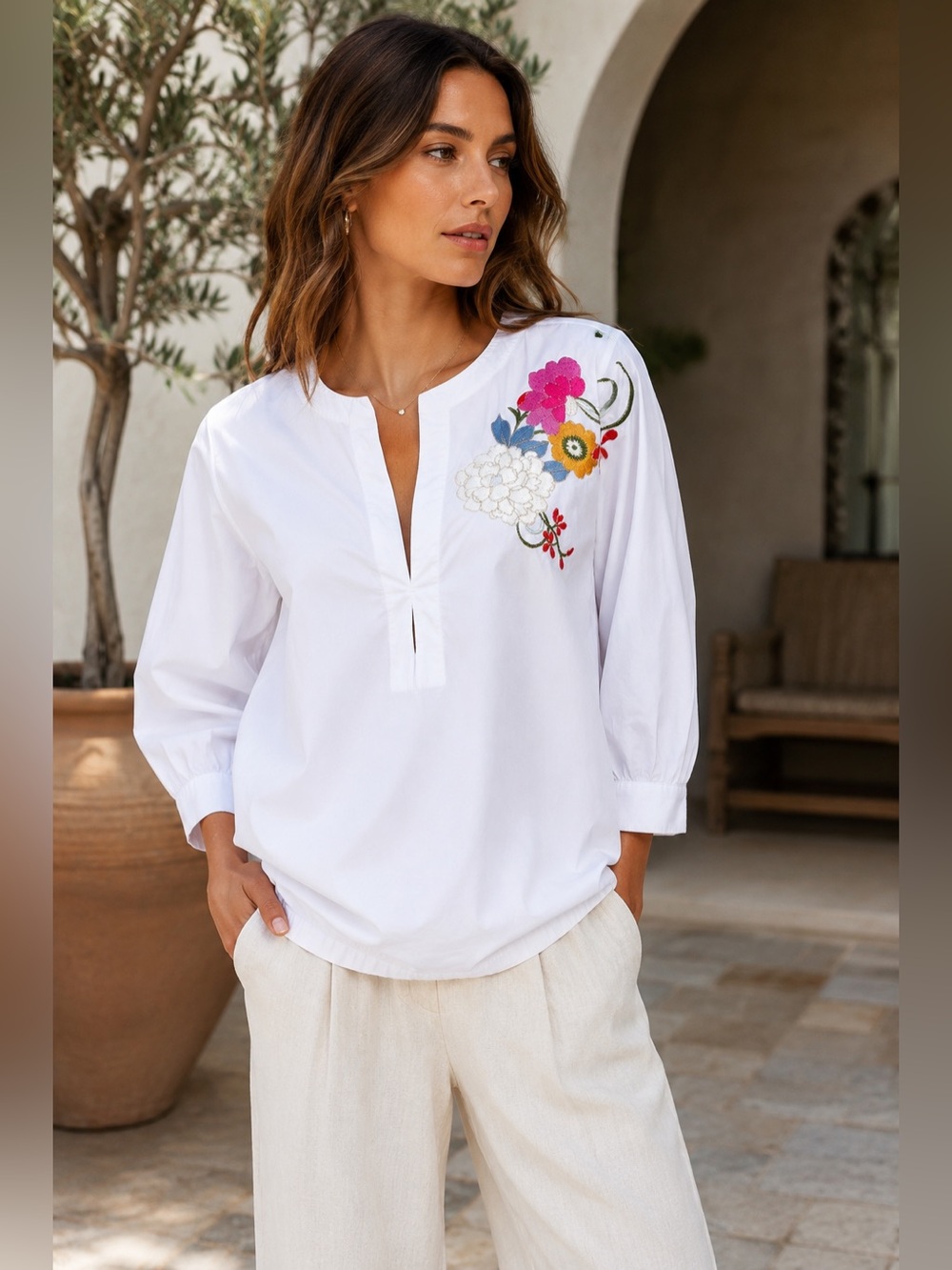 Trina Turk White Floral Embroidered Cotton Popover Blouse Tunic Top